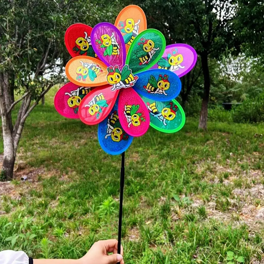 دوامة رياح متعددة الأنماط على شكل حشرات براقة، دوامة رياح كرتونية مزدوجة الطبقات دوارة، ألعاب تقليدية للحدائق والساحات