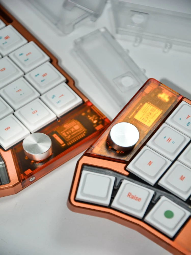 Presale NEW Cornix Split Keyboard CustomWireless Bluetooth Hot