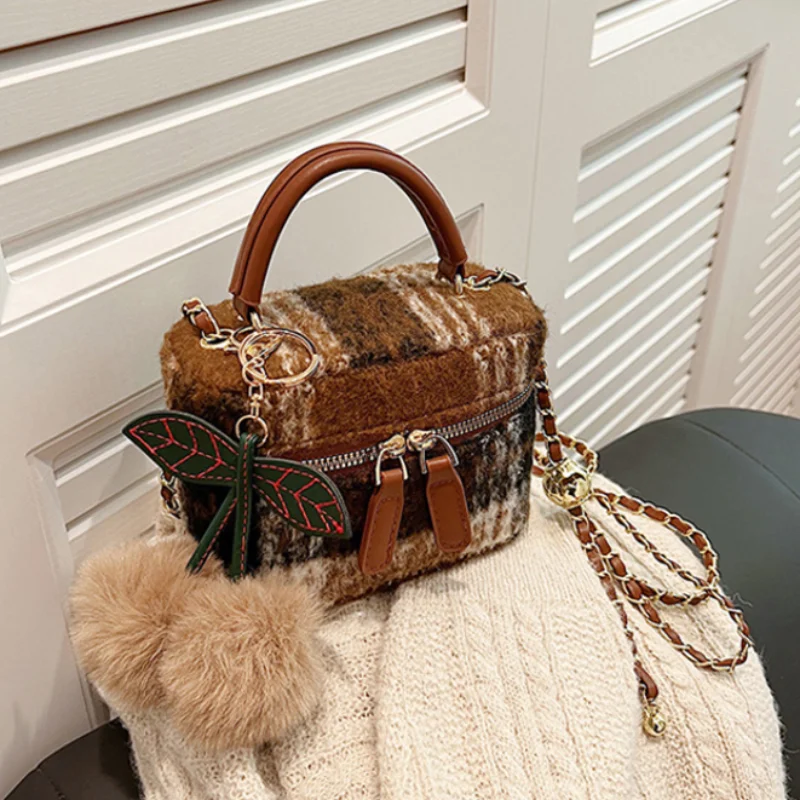 

Women Plaid Woolen Box Bag Cute Cherry Pom-pom Pendant Crossbody Bag Vintage Top-handle Chain With Detachable Strap Shoulder Bag