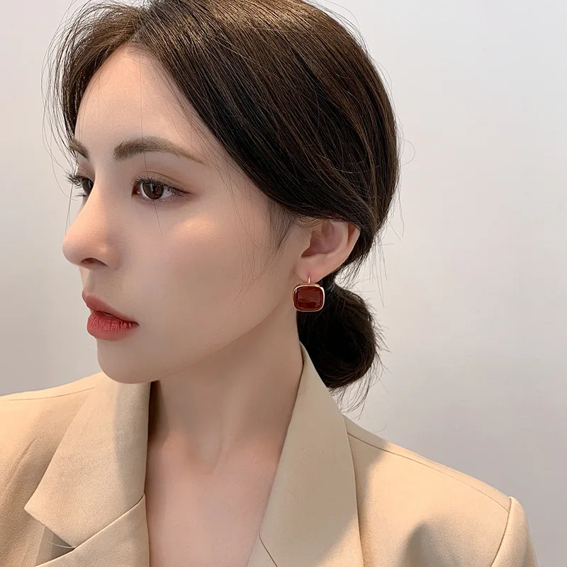 Korean Fashion New Red Enamel Square Glaze Stud Earrings for Women Square Geometric Earring Womens Party Jewelry Pendiente Mujer