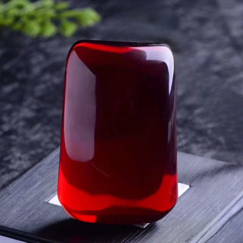 

Baltic Sea Natural Blood Pool Amber Beeswax Safe and Quiet Brand Water Drop Carp Blood Amber Pendant Men's and Women's Necklaces