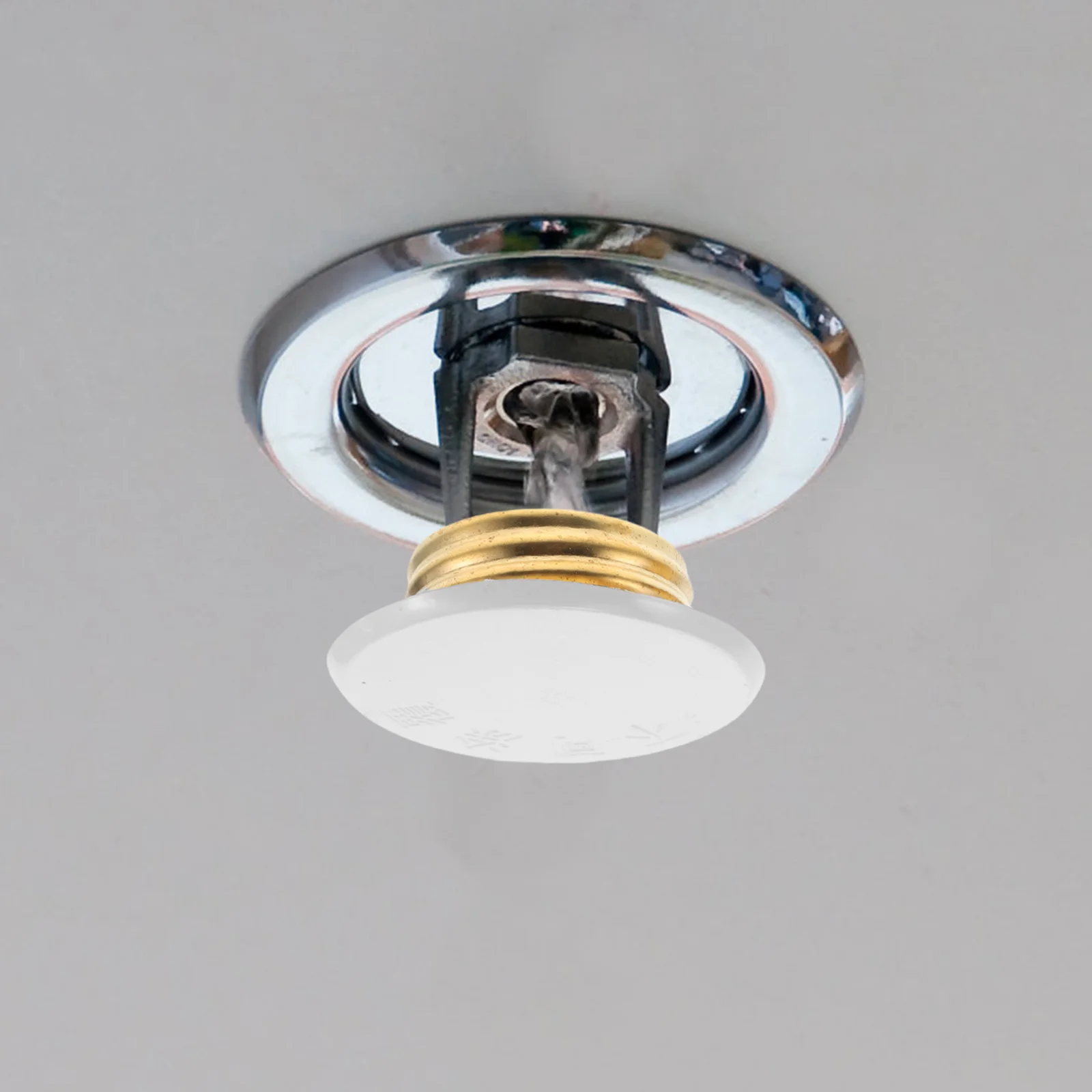 

2Pcs Fire Sprinkler Cover Plate Flange Protector Concealed Sprinkler Head Cap for Fast Emergency Response in Facilities