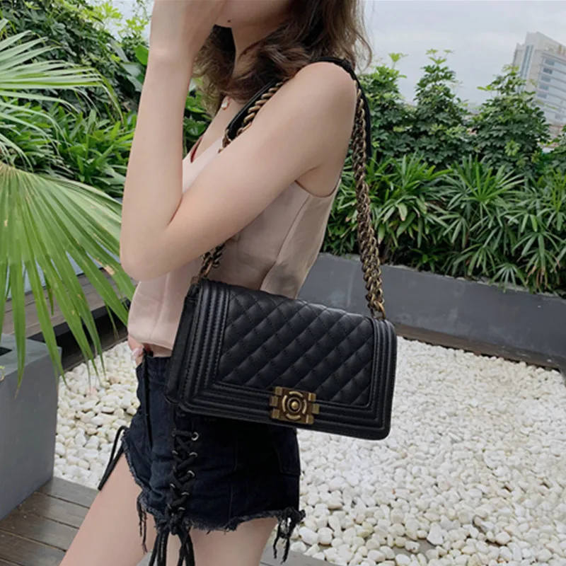 

Модная женская сумка 2025 года, кожаная сумка через плечо с цепочкой и ромбовидным узором, маленькая квадратная сумка для отдыха из мягкой воловьей кожи
