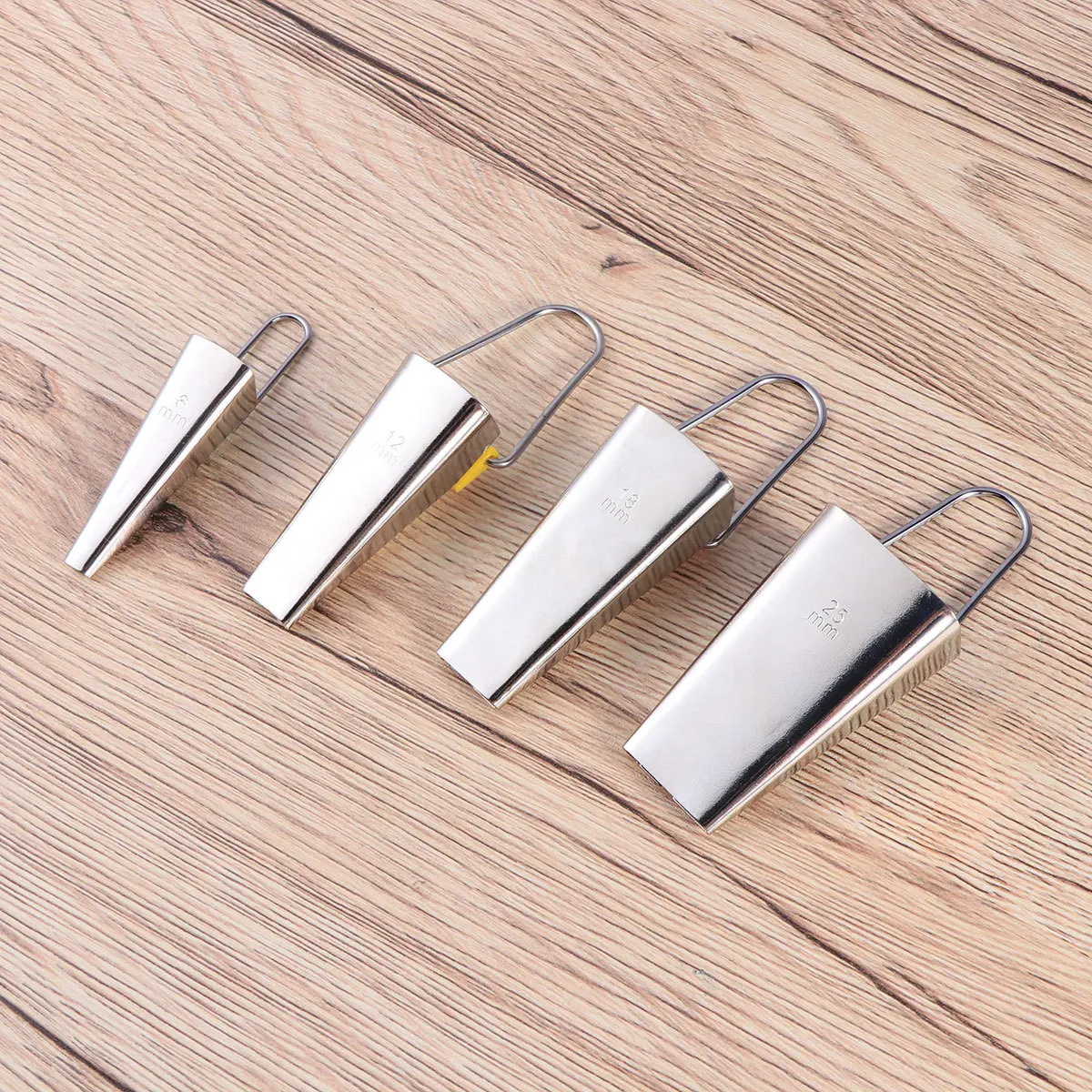 

4 Size Tape Makers 6mm 12mm 18mm 25mm Green Yellow Red Blue Durable Hard Plastic Metal Fast Accurate Sewing Quilting Binding