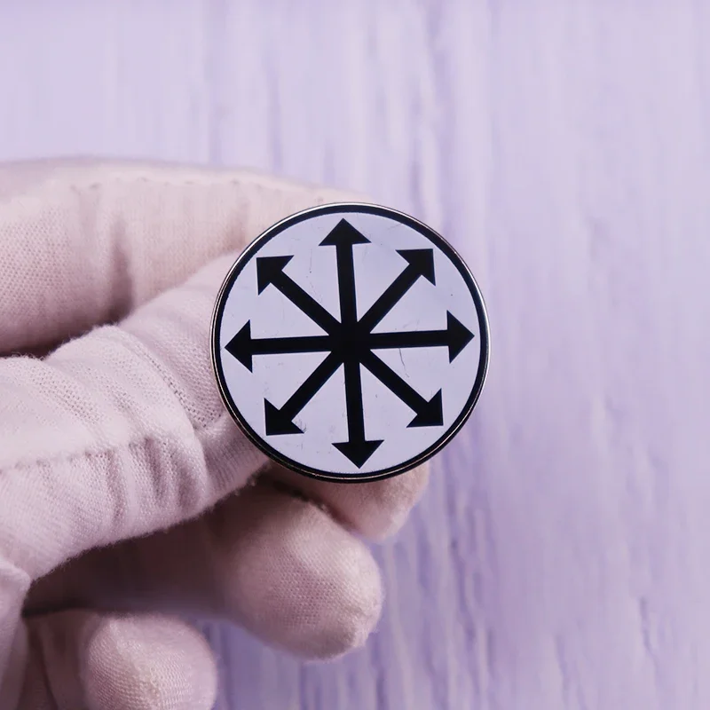 Insignia de botón cruzado de estrella Chaos Symbol Pin Chaosphere