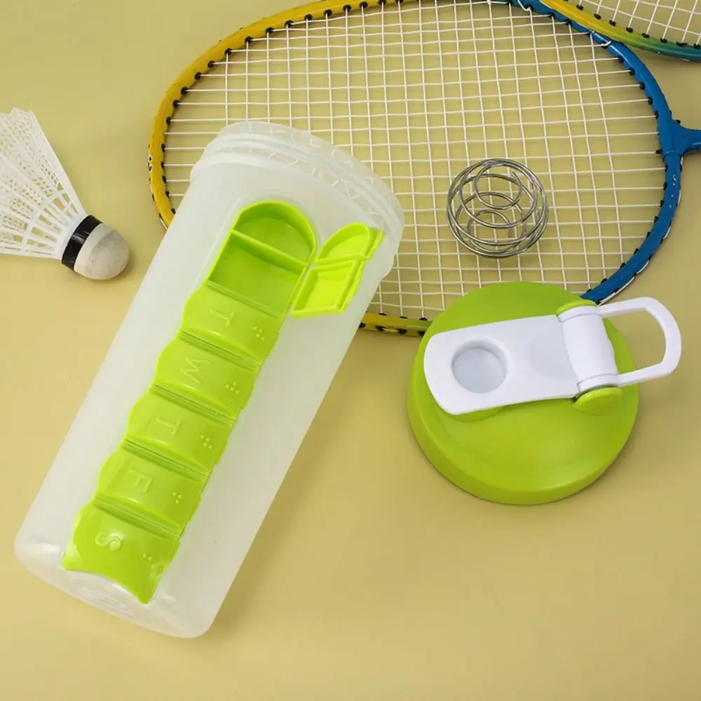 Фото Бутылка для воды 2-в-1 с органайзером для таблеток на 7 отделений, герметичная, для ежедневного приема лекарств