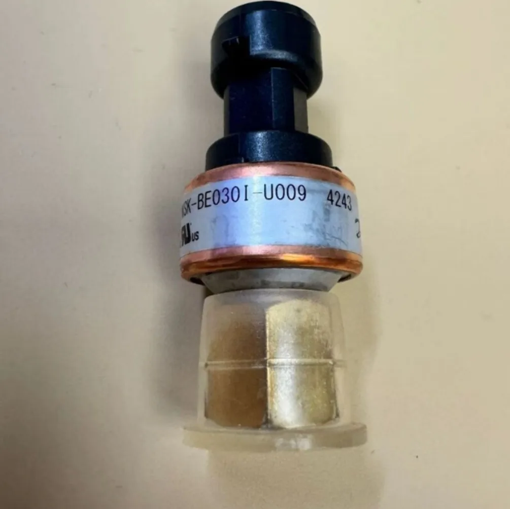 Brand new McQuay pressure sensors compatible with NSK-BE030I-U009 and NSK-BE007I-U009