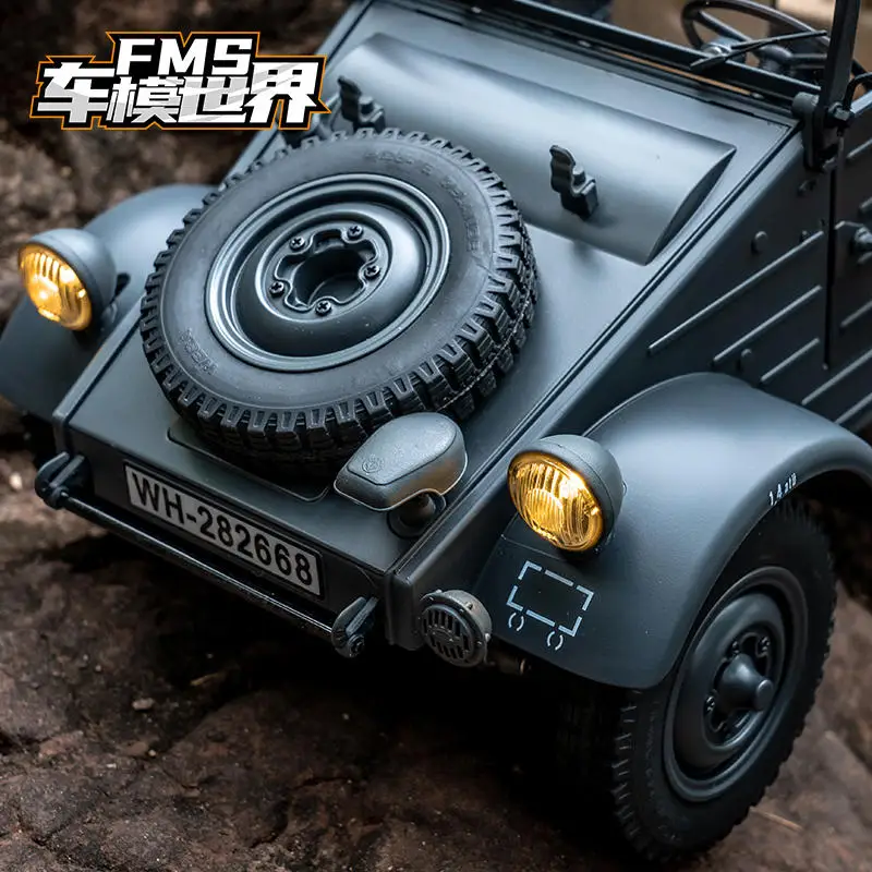 FMS 1/12 Type82 Bucket Car Remote Control Car Four-Wheel Drive Dual Speed Rc Off-Road Climbing Car Simulation Model Toy Holiday