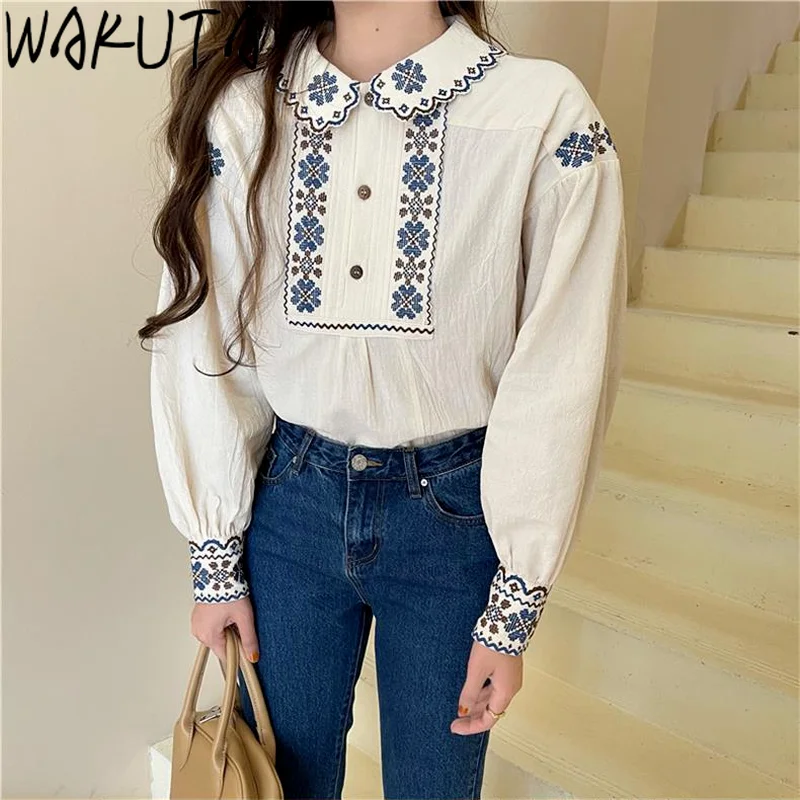 WAKUTA India Folk White Blouses Embroidery Flora Sweet Puff Sleeve Vintage 2024 Korean New Loose Women Tops Retro Elegant Autumn