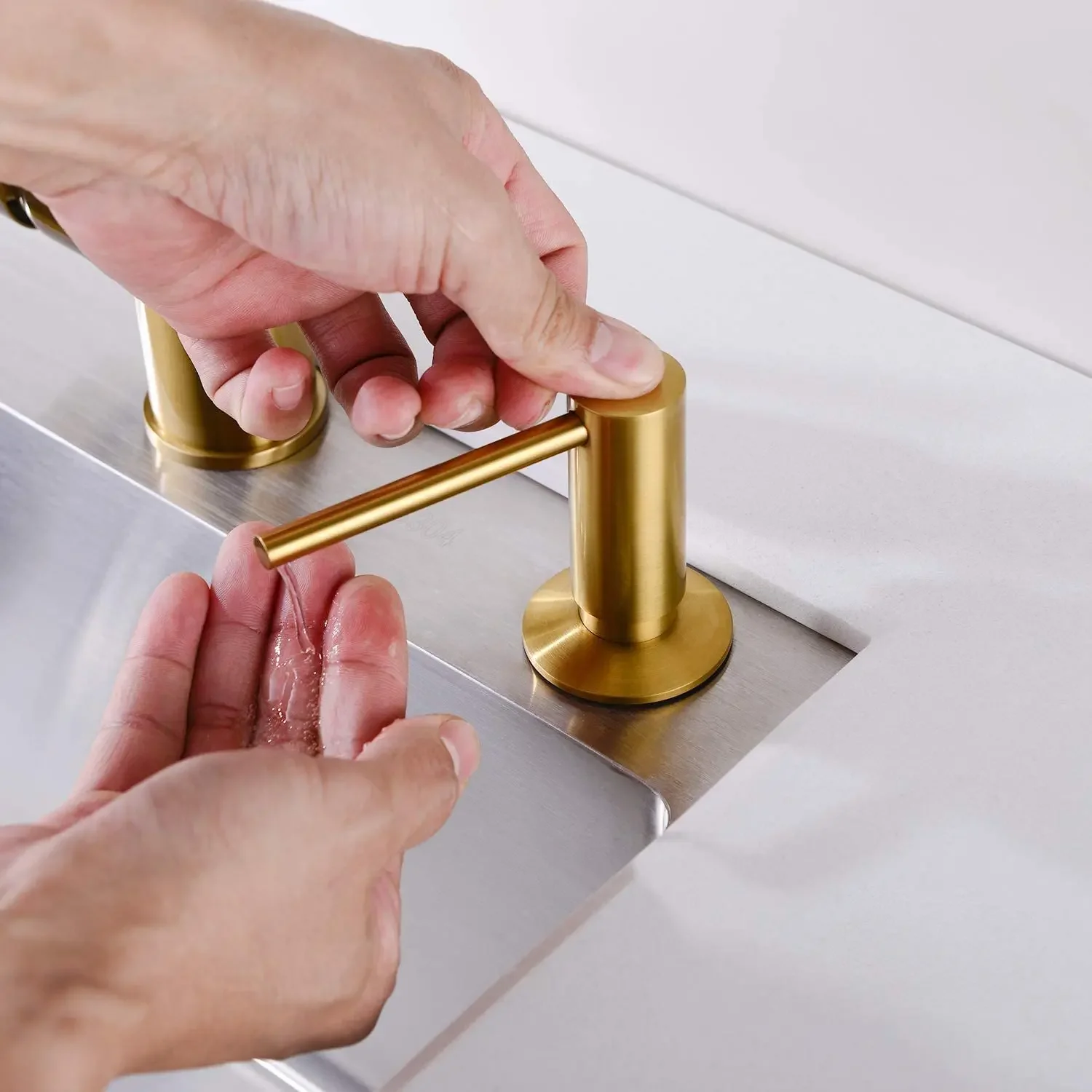Built-in pump Kitchen liquid soap bottle 500ml brass brushed nickel soap dispenser Black kitchen sink soap dispenser