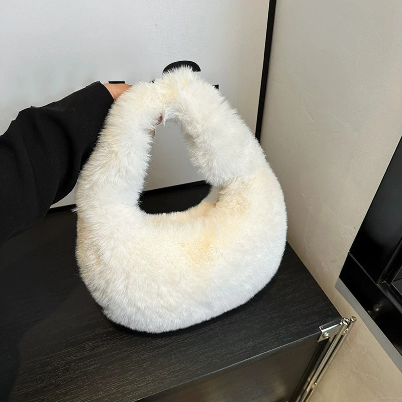 

Fur Handbags Women's Small Half Moon Bag Warm Plush Wrist Bags Fashion Furry Short Handle Clutch Ladies Shoulder Bags