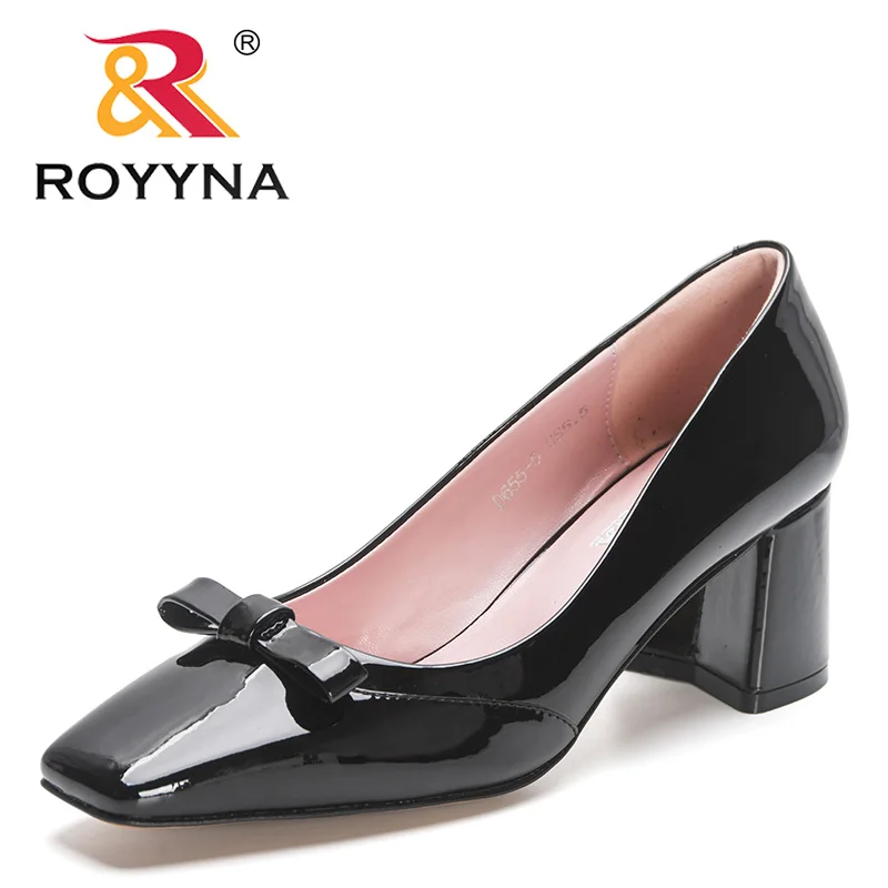 Royyna 2023 novos designers elegantes sapatos de couro de patente feminino dedo do pé quadrado fivela deslizamento de salto alto sapatos de casamento calçados femininos