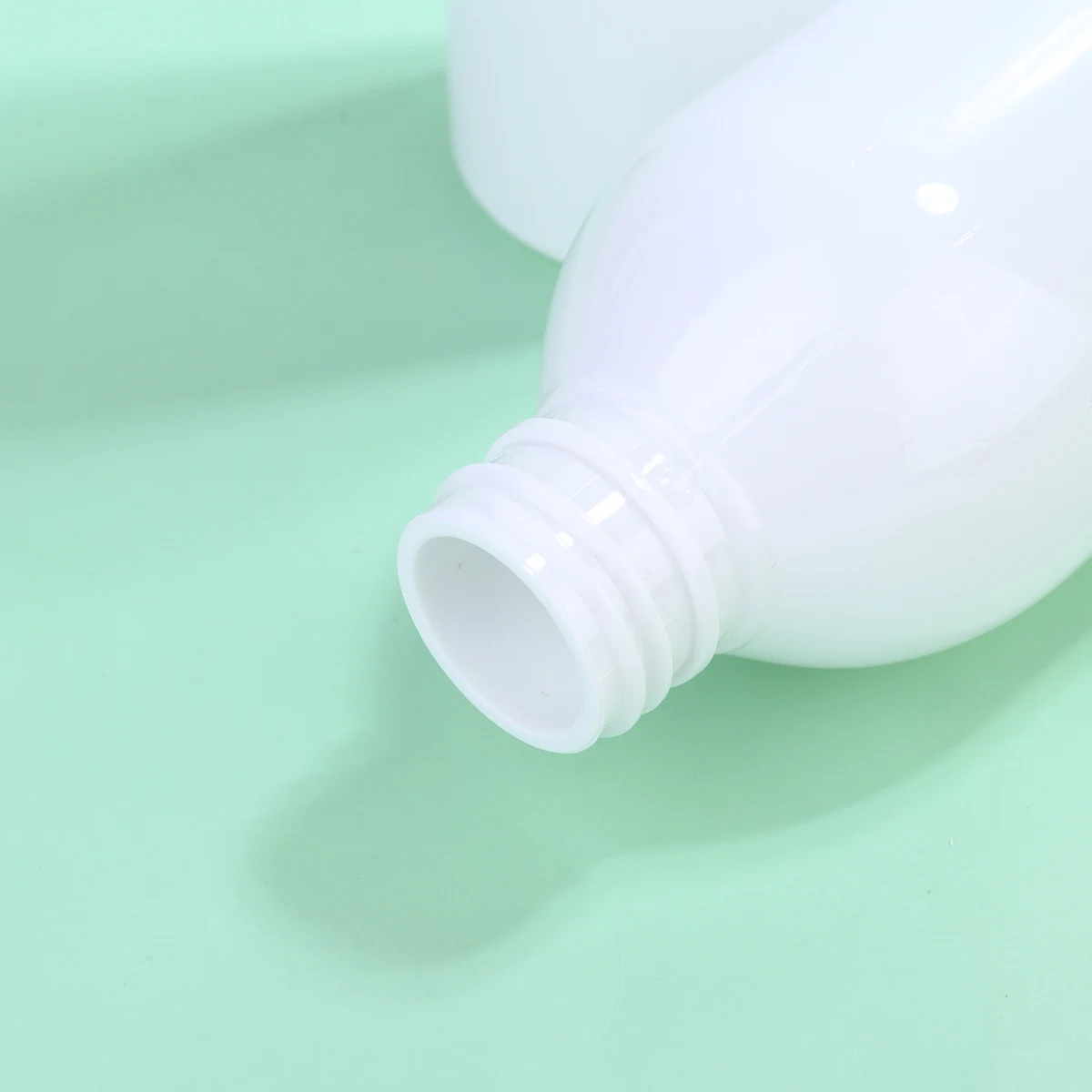 

6pcs 250Ml Travel Bottles Portable Containers Empty Shampoo Lotion Dispenser Refillable Leakproof Odorless For Outdoor