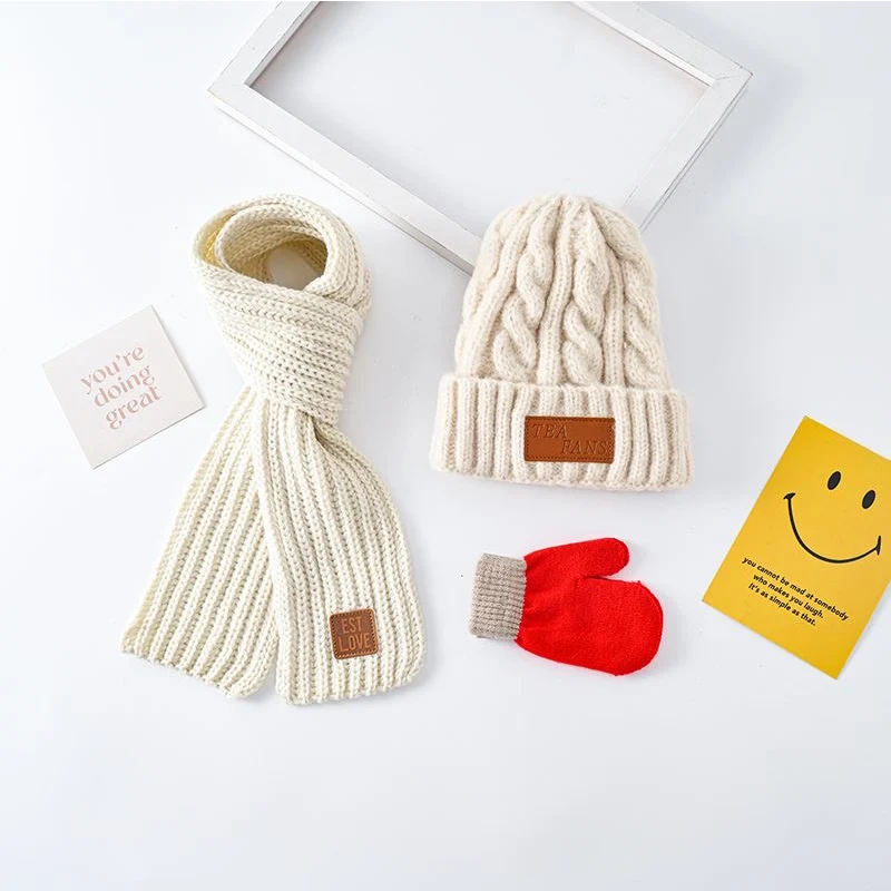 Children\'s 3-piece new autumn/winter suit hat scarf Knitted wool ear cap thickened warm daily bib