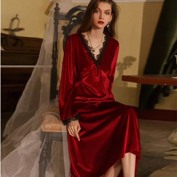 Autumn Winter Velvet Nightgown Warm Homewear Lady Elegant Nightdress Burgundy Warmth Home Clothing Long Sleepwear Nightwear