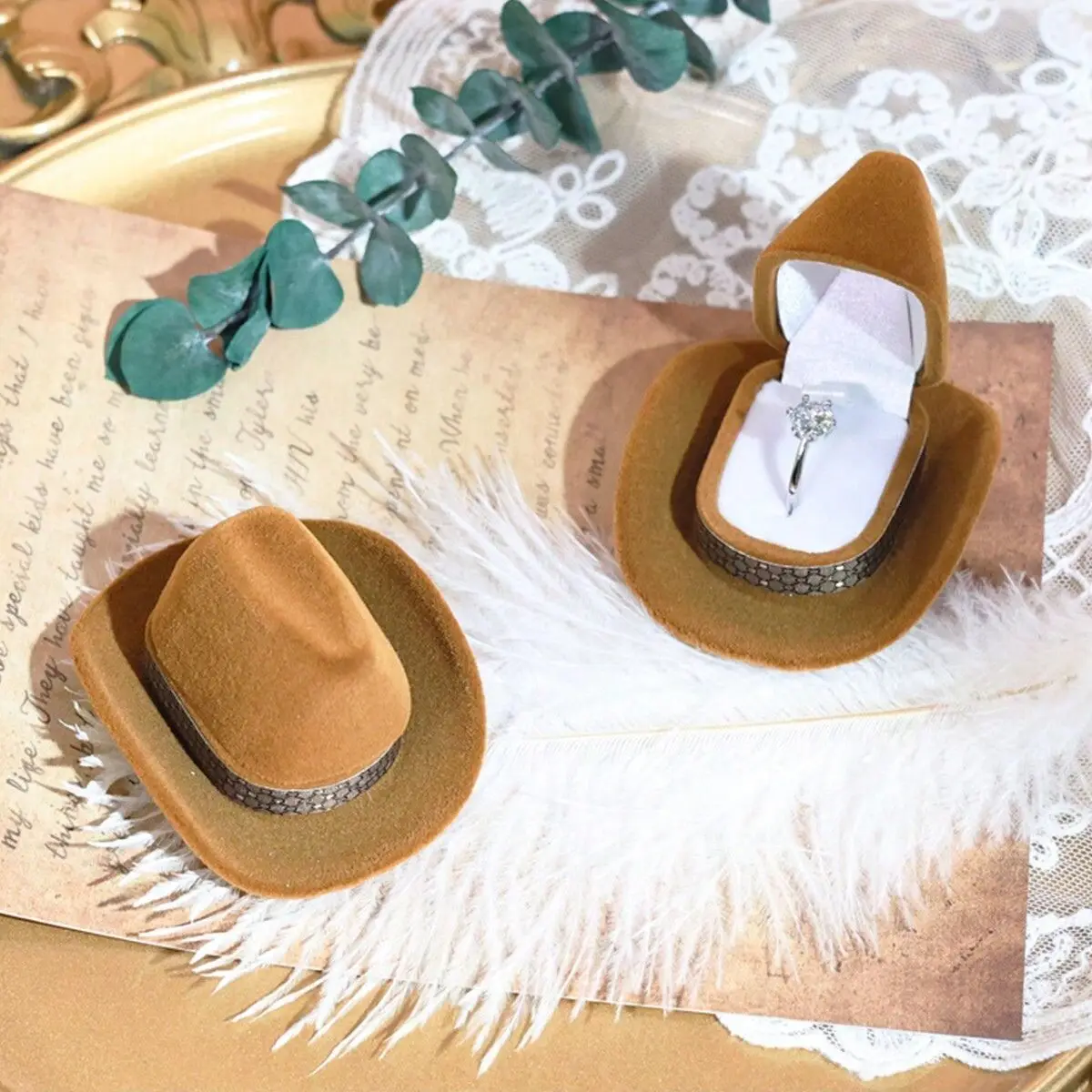 Креативная коробка в форме ковбойской шляпы для колец, бархатная витрина для ювелирных изделий, контейнер для хранения, дисплей для упаковки ювелирных изделий, новинка, 1 шт.