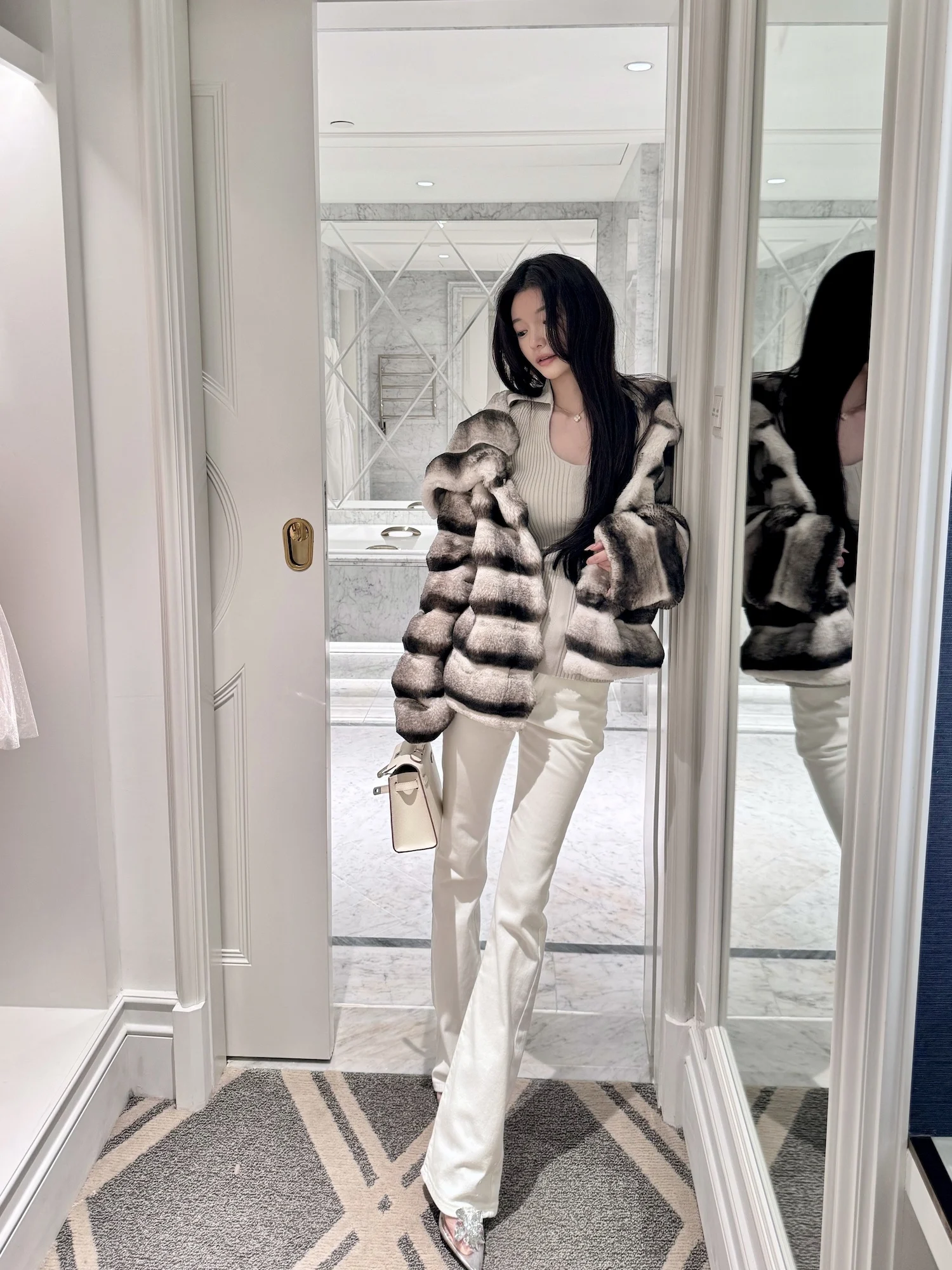 

Экологичное пальто из шиншиллы, женская верхняя одежда с меховым воротником, полосатый узор, высокий воротник, длина-стойка, осенне-зимняя куртка