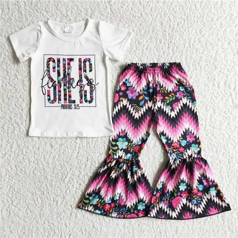 RTS 2022 Toddler Spring Baby Girls White She Is Cotton Sleeves Short Shirt Color Ripple Print Pants Bell Bottom Fashion Hot Sale