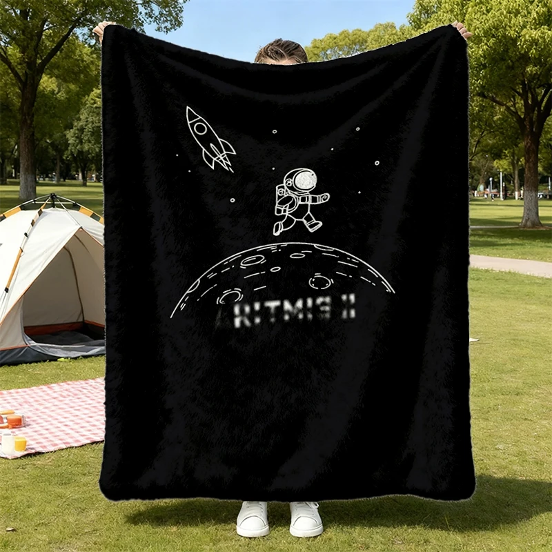 Artemis II Astronaut Moon Landing Flannel Blanket Space Mission Flannel Throw, Lunar Exploration Cozy Blanket