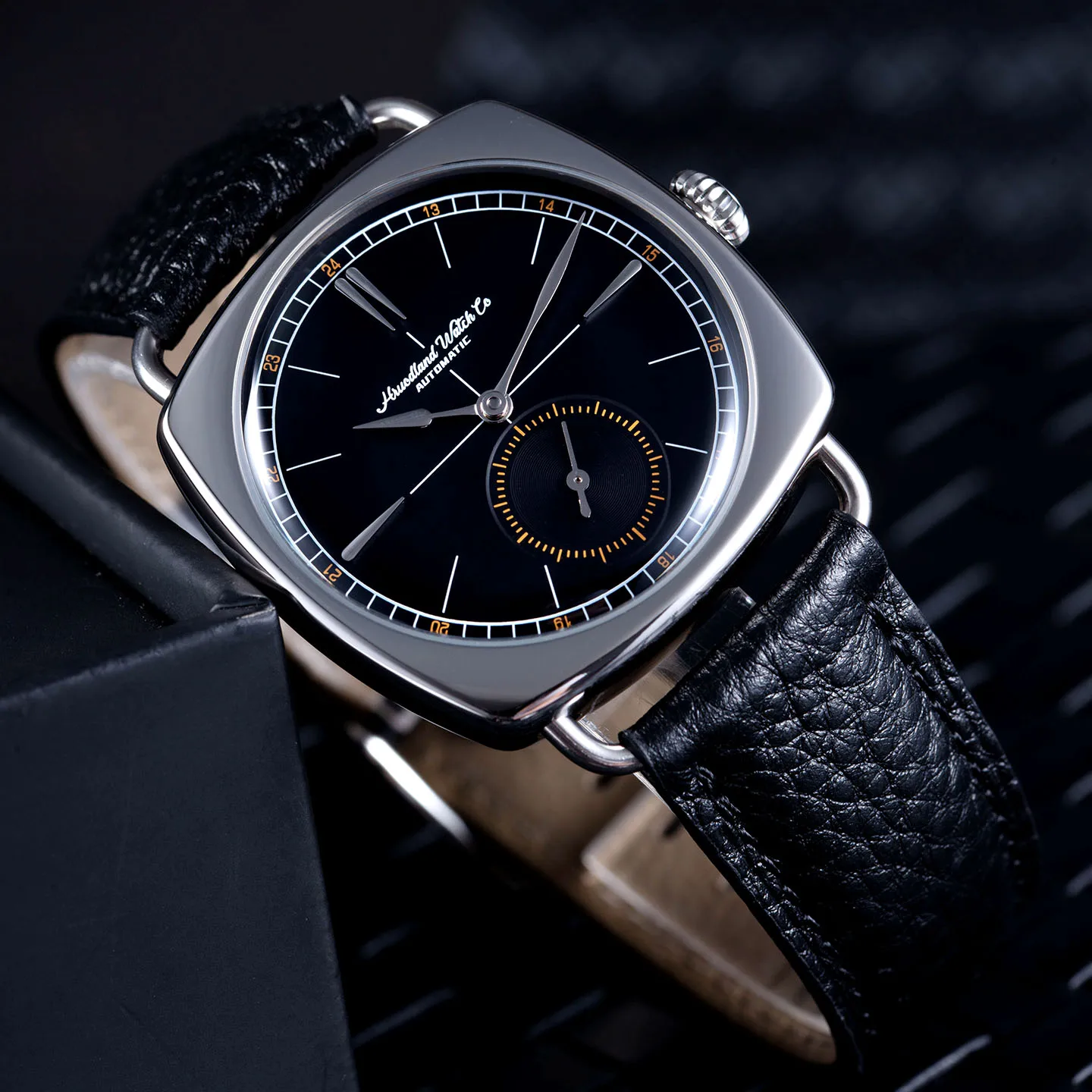 Personalisierte Uhren für Herren mit Automatikwerk ST1701, Kissen-Gehäuse, retro-quadratischer Form, klassischem Zifferblatt mit Logo, DTY – ideales Geschenk