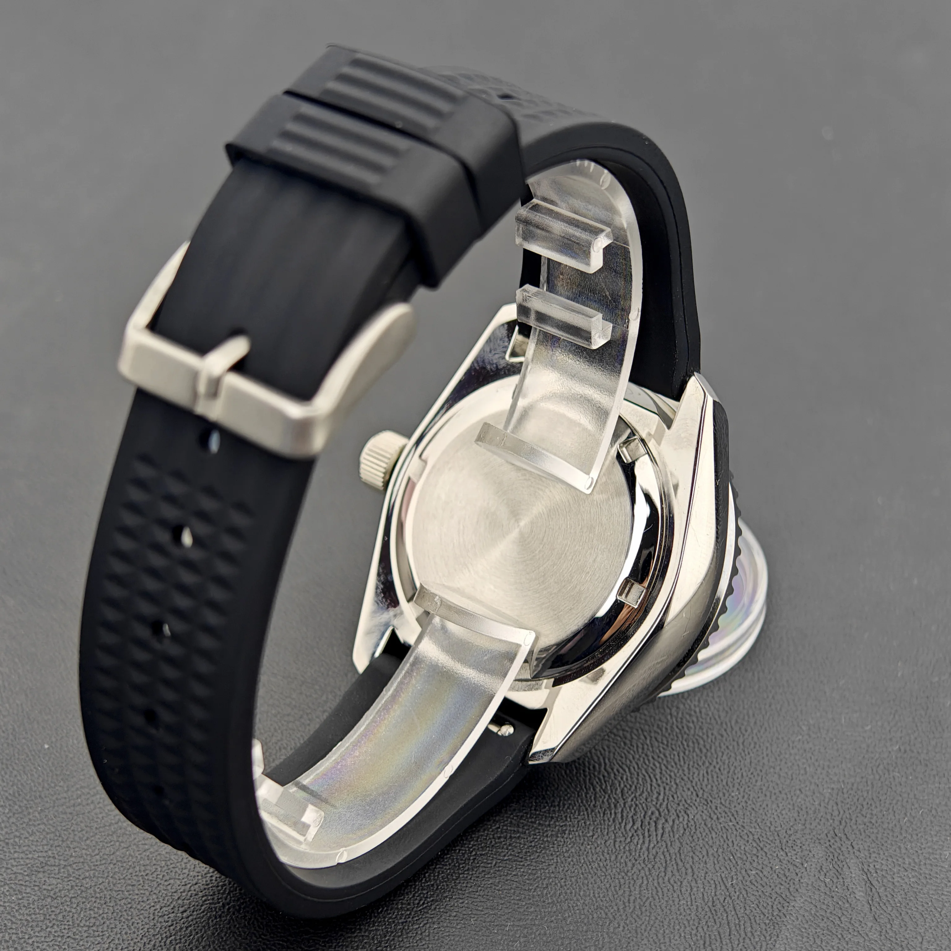 Benutzerdefiniertes Logo CORGEUT NH35 Automatikuhr Herren Saphir 316L Stahl 100M Wasserdicht Taucher Silikonarmband 6020 – Detail 10