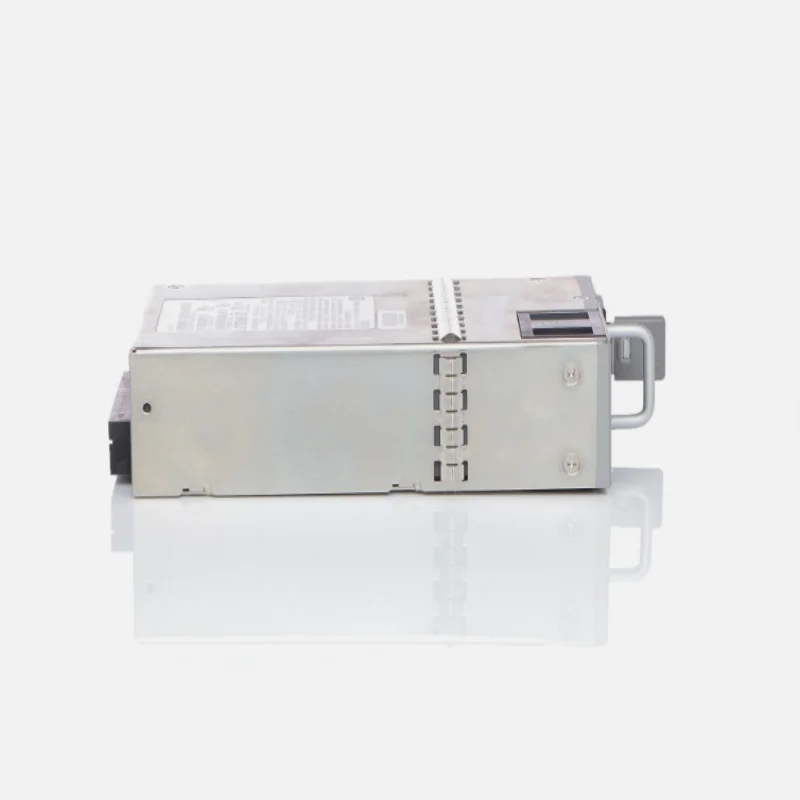 

Совершенно новый, в заводской упаковке модуль питания C3KX-PWR-350WAC C3KX-PWR-715WAC C3KX-PWR-1100WAC