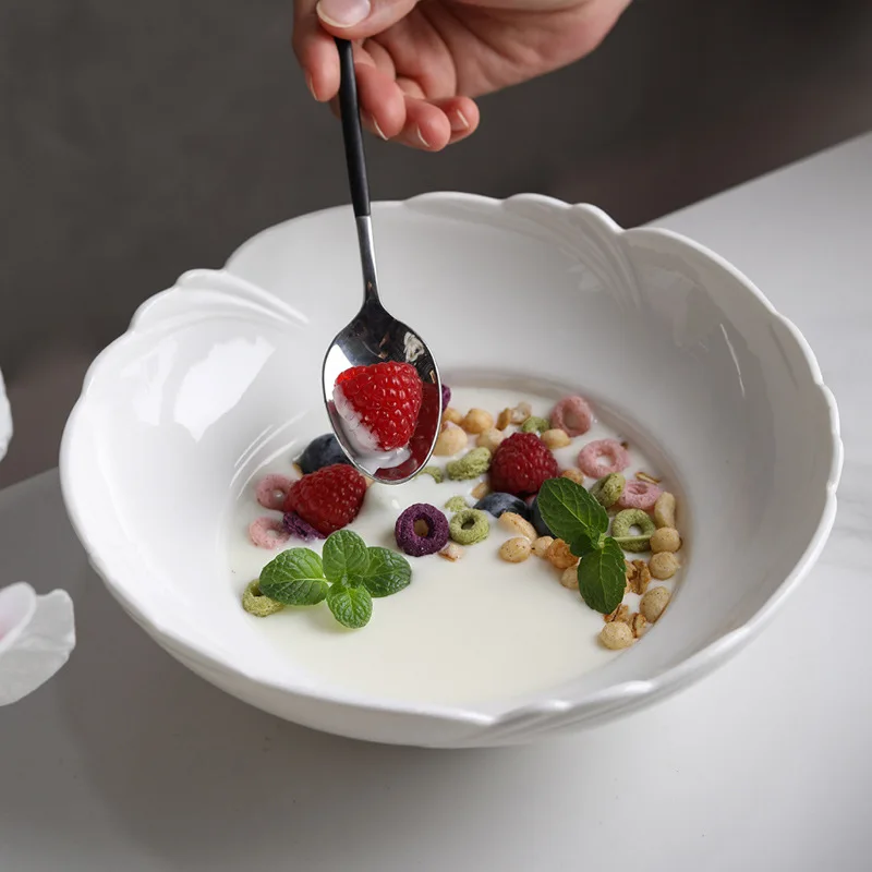 

Ceramic dessert bowl, sugar water bowl, premium sense, petal-shaped underglaze color, deep bowl, salad yogurt straw hat