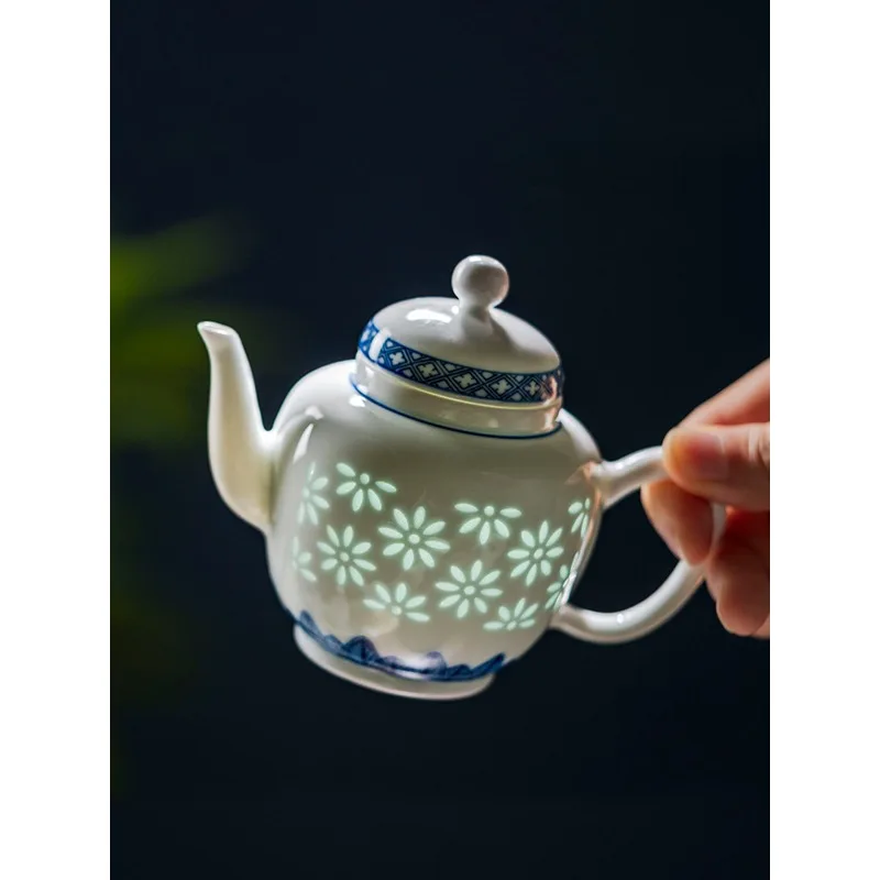 Hand-painted exquisite porcelain Kung Fu tea set, a complete set of Mid-Autumn Festival souvenirs