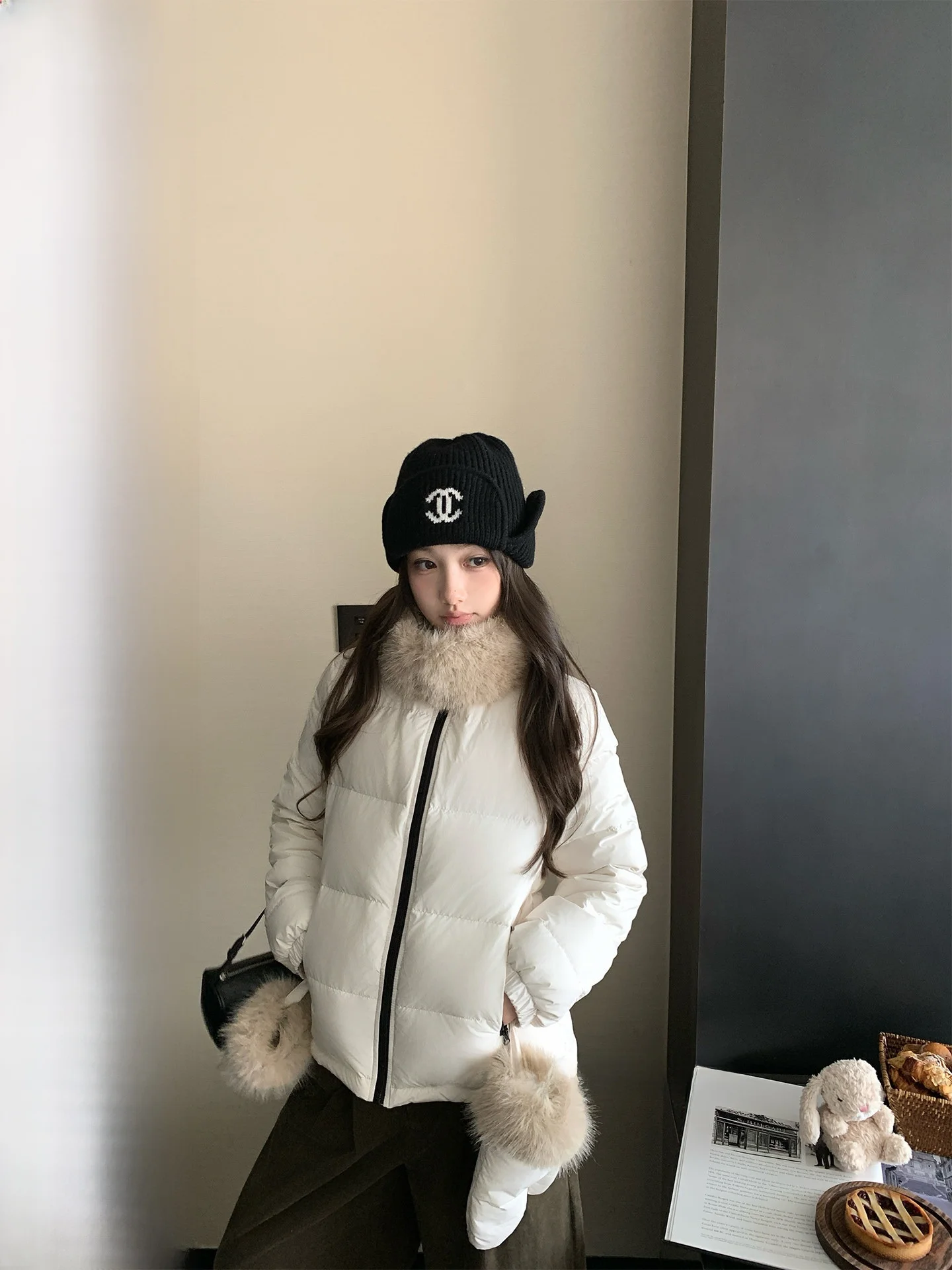 

Chestnut Cocoa Lightweight Fleece Warmth Pack Sweet with Built-In Gloves 90 White Duck down Fur Collar down Jacket Women's Fa...