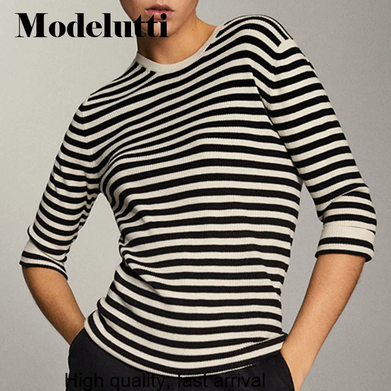 

New Spring 2023 Fashion Round Neck Three Quarter Sleeve Striped Knit Sweater Pullover Women Simple Casual Tops Female