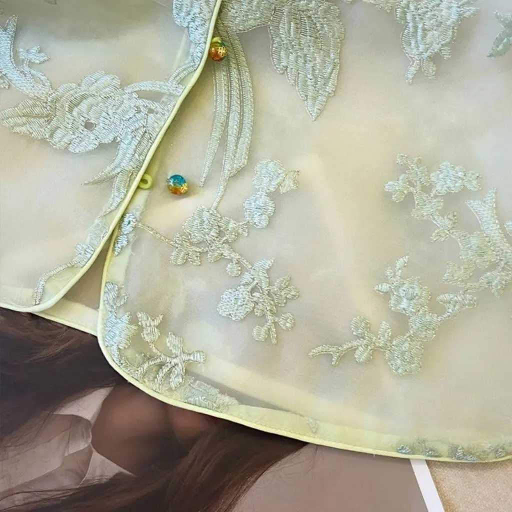 

Women's Summer Thin Embroidered Chinese Style Waistcoat Sleeveless National Vintage Organza Top Vest Jacket