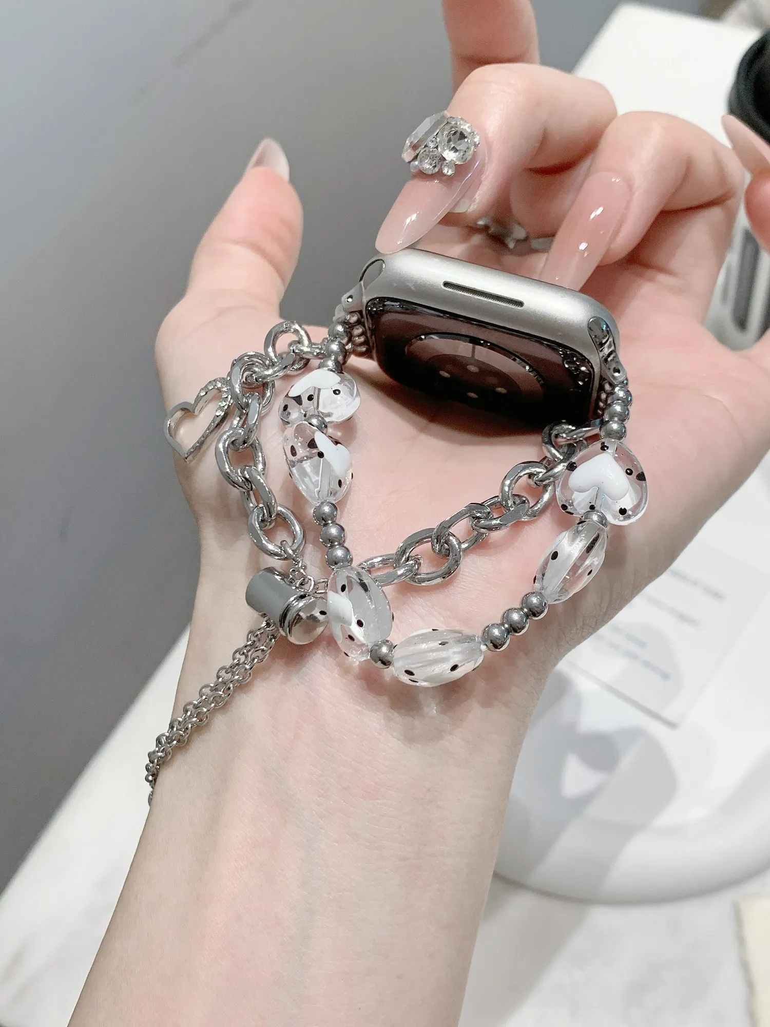 Popular Dot Heart-Shaped Chain Metal Strap For Apple Watch Band Women Series S11/10/7/6/5/9 40mm 41mm 38mm 42mm 44mm 45mm 46mm - view 3