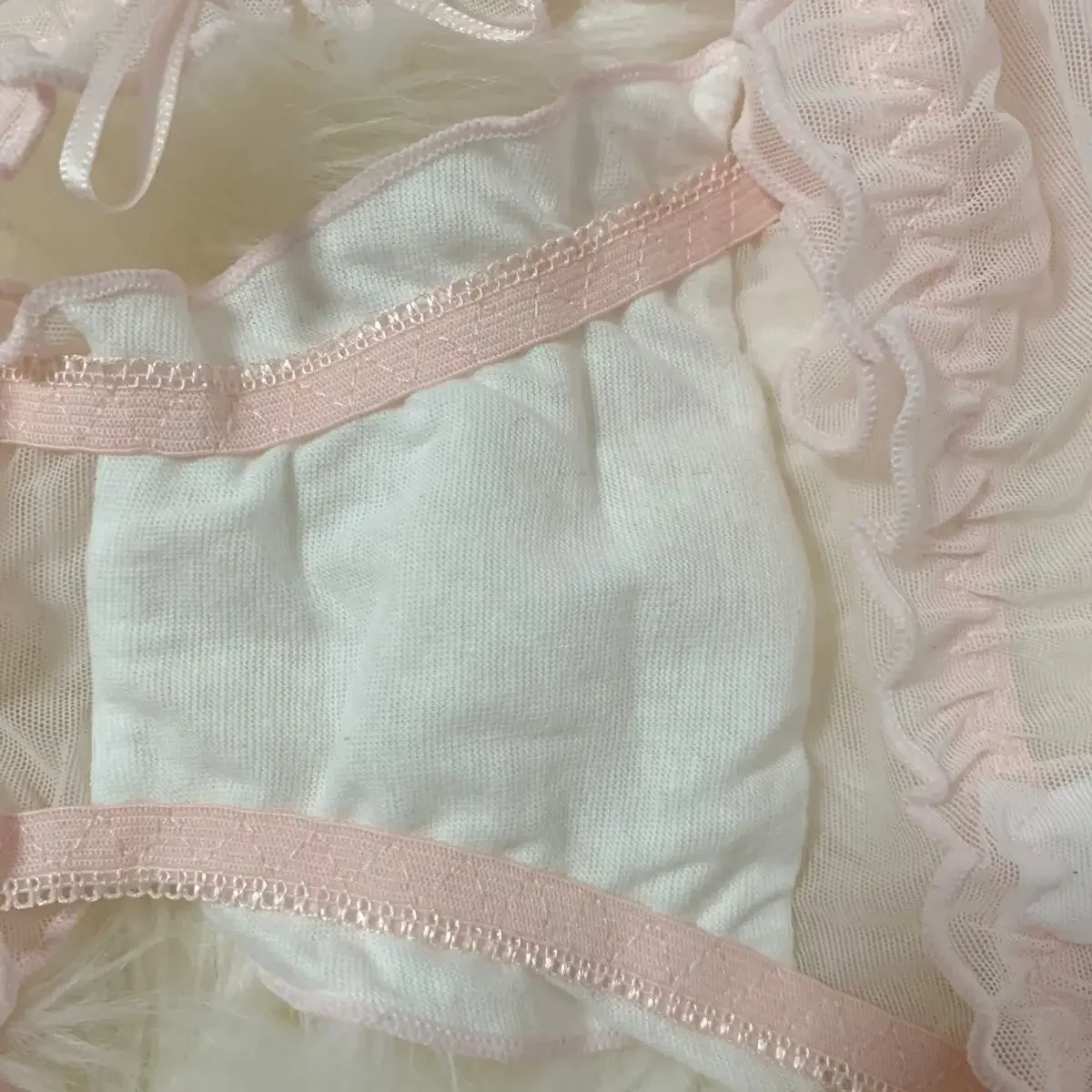 ملابس داخلية مثيرة للرجال بقماش شفاف ملابس داخلية مثيرة بفيونكة سيسي مكشكشة من الدانتيل BF حفلة خاصة كوس هاراجوكو اللباس الداخلي FKK أزياء مثيرة للحفلات