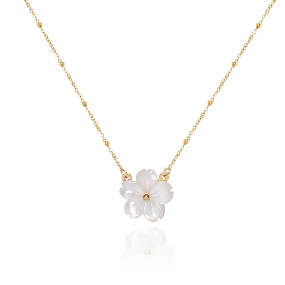 Beautiful Gentle Peach Blossom Pendant Cherry Flower Exquisite Carving Necklace Natural White Shellfish 18K Gold Color Chain