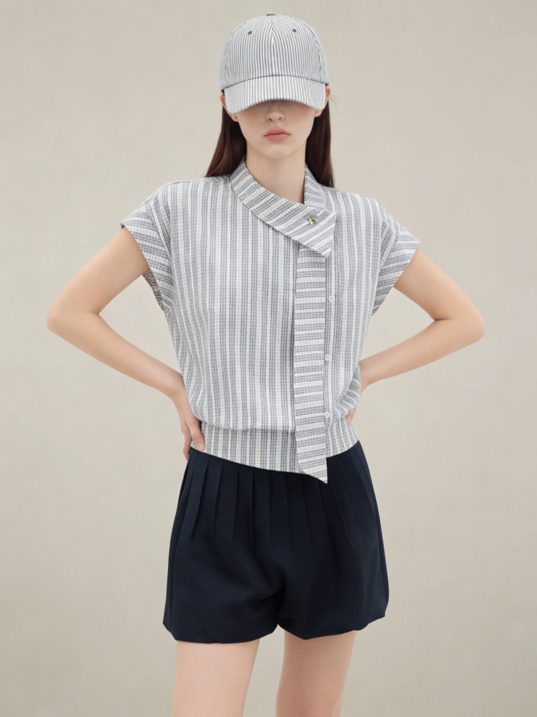 

Черная полосатая рубашка без рукавов и юбка с высокой талией: повседневный шикарный комплект для женщин на весну-лето, свободный крой с высокой талией