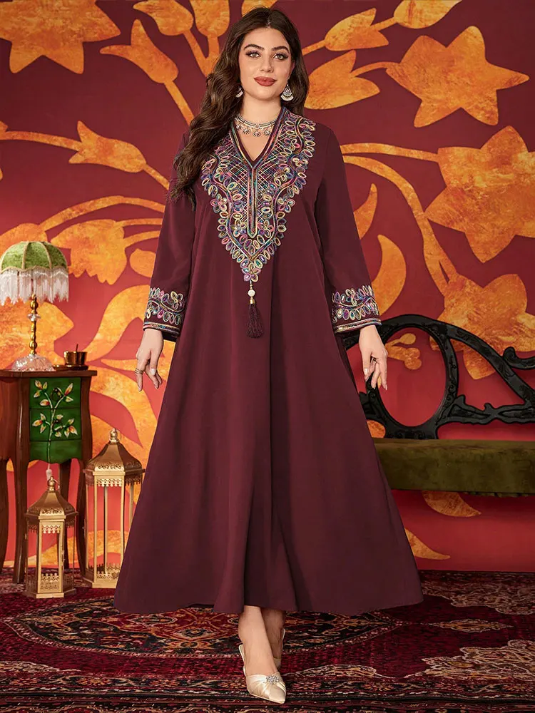 TOLEEN Damen-Kleid in Übergröße mit V-Ausschnitt und langen Ärmeln, elegantes und locker sitzendes, besticktes Kleid für den täglichen Freizeitgebrauch – Detail 5