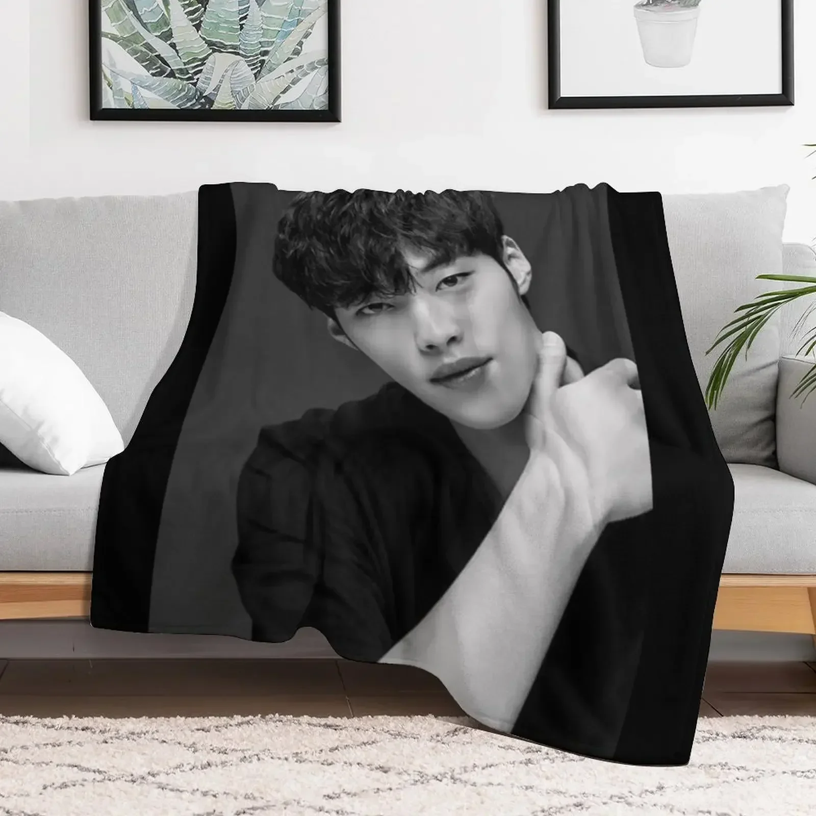 

woo do hwan The king: Eternal monarch Throw Blanket for sofa funny gift heavy to sleep Sleeping Bag Blankets