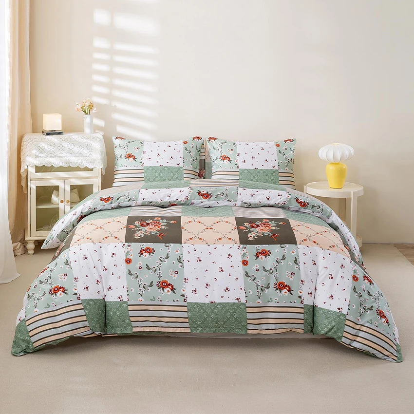 Green Patchwork Printed Duvet Cover Set, Breathable and Soft, Suitable for All Seasons, Includes 1 Duvet Cover and 1-2 Pillowcases