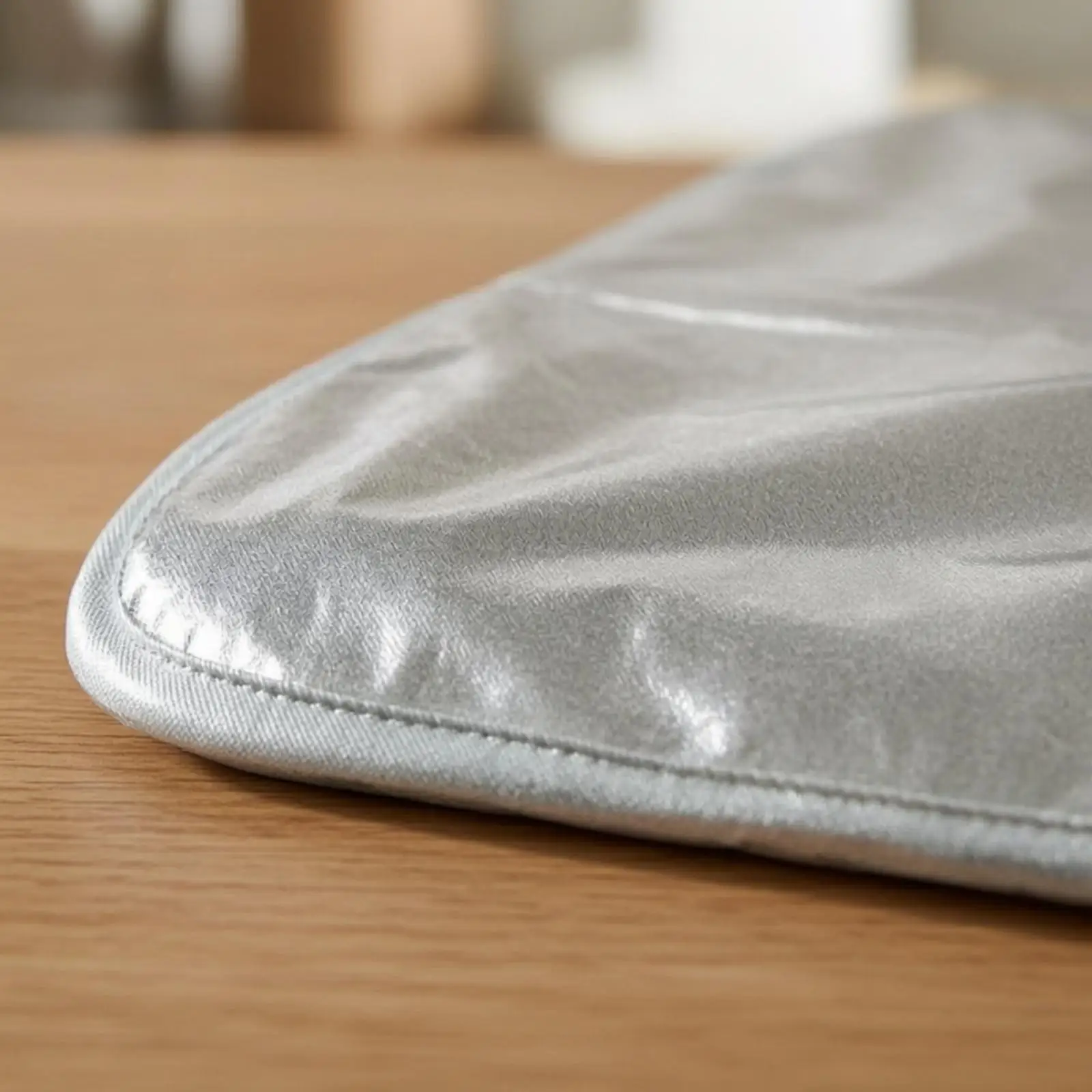 Heat Insulation Pad Foldable Silver Mat Countertop Protector Thermal Resistant Table Mat for Kitchen Use