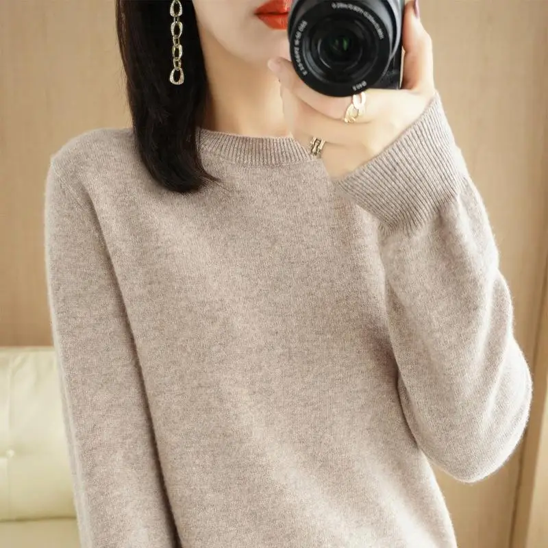 

autumn winter new model round neck sweater Women's knitwear solid color long sleeves thin version innerwear short style ﻿