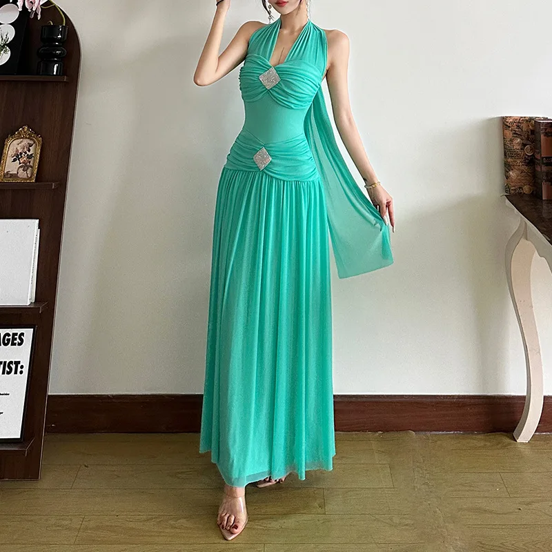 

Элегантное однотонное платье с глубоким вырезом, новинка весенней коллекции, универсальное модное трикотажное платье-миди А-силуэта