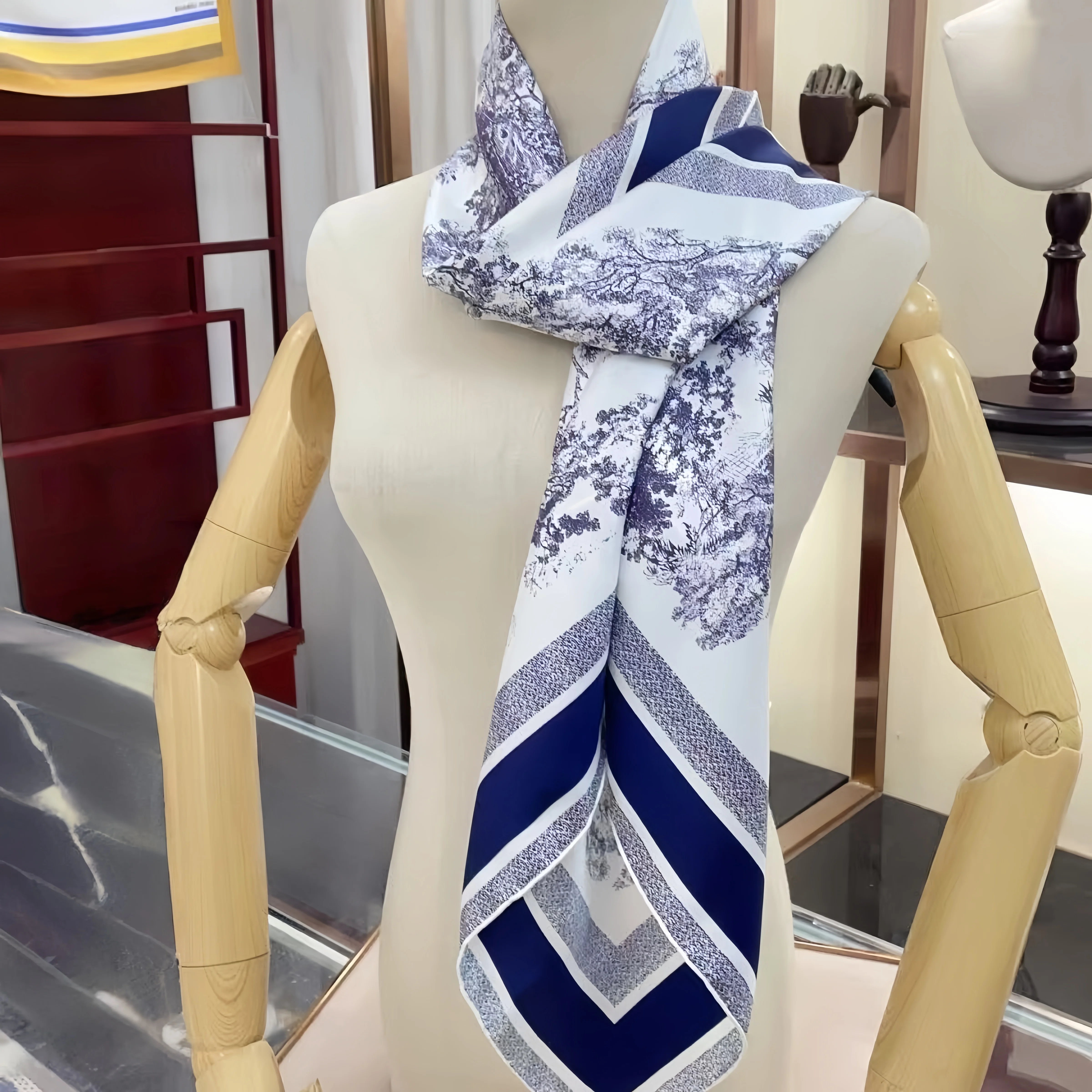 

Hot Selling New Women's Large Square Scarves Summer Thin Silk Scarves Scarves Versatile Shawls Bandeau Headscarves Hairbands