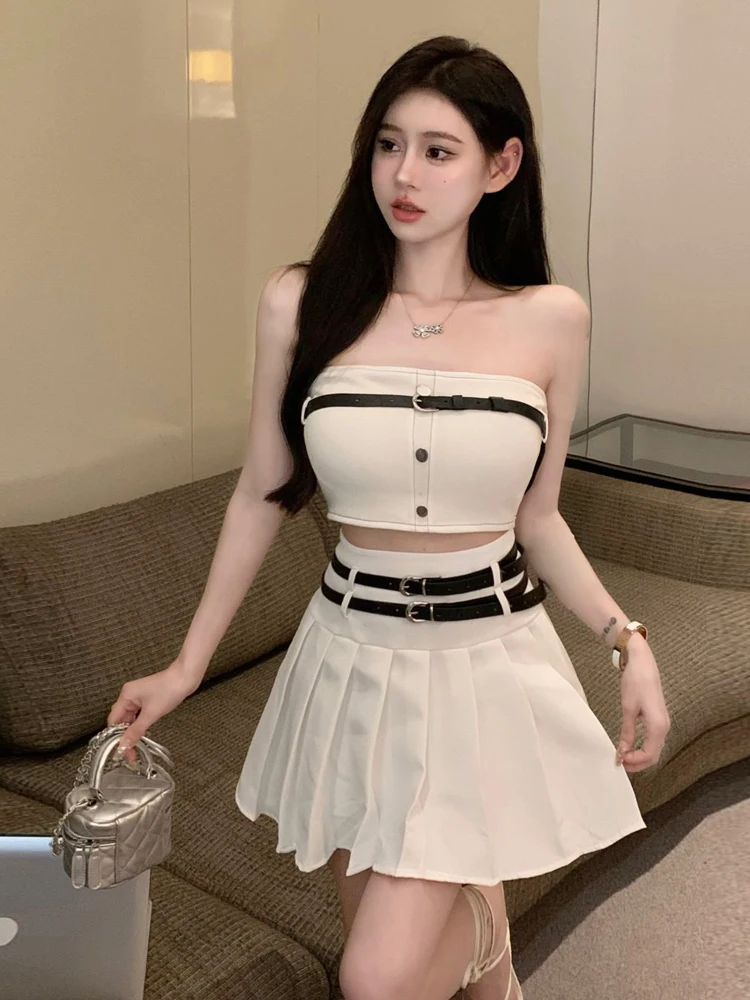 

Fashionable Retro Strapless Short Vest Top with Double Waist Belts And Half Skirt Set Age-Defying Polyester Blend Four Seasons