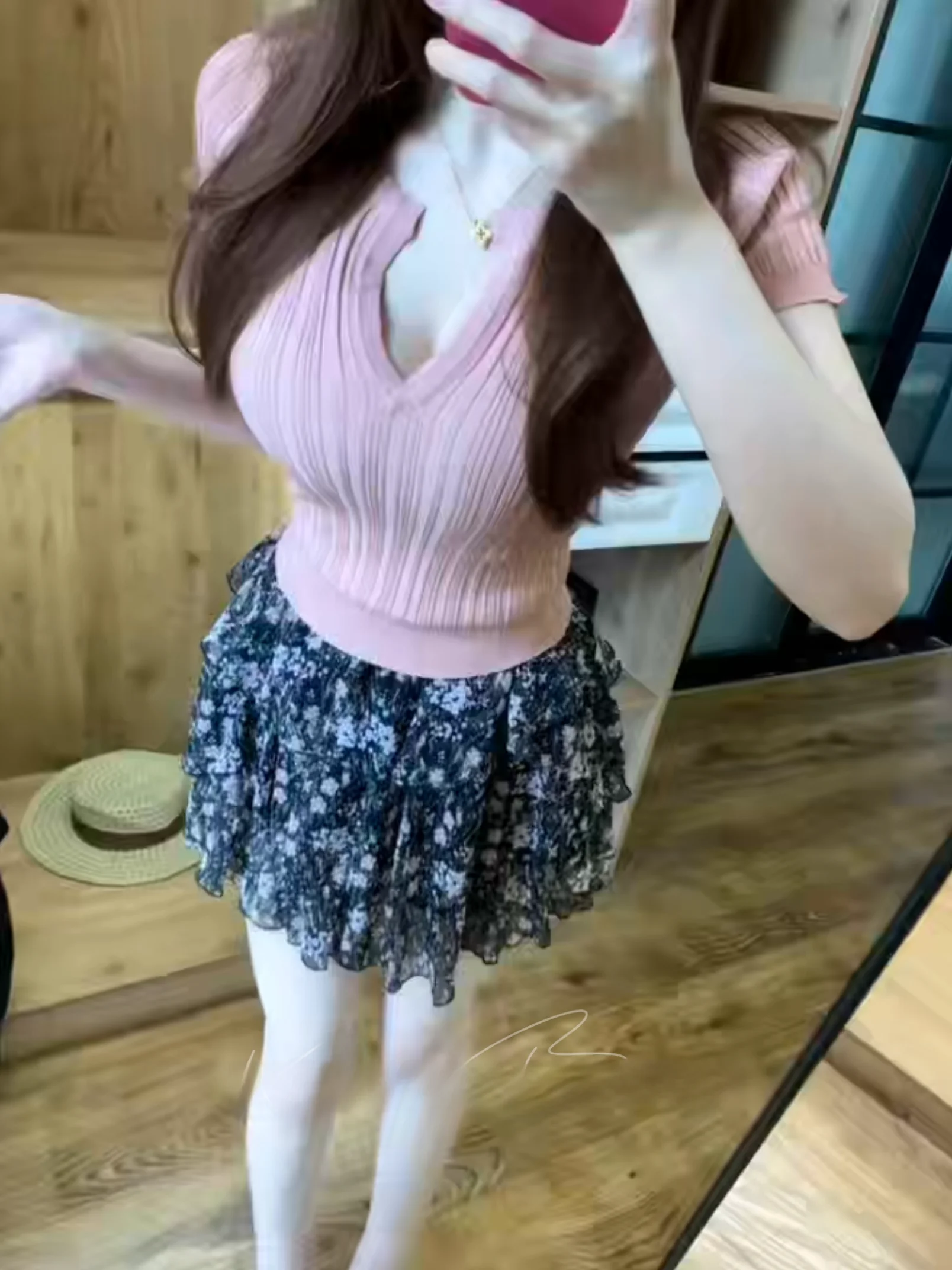 Anti-Stripe Texture Top Floral Cake Skirt High Waist Belted Chiffon Half Skirt Two-Piece Set Women's Summer Fashion Ensemble