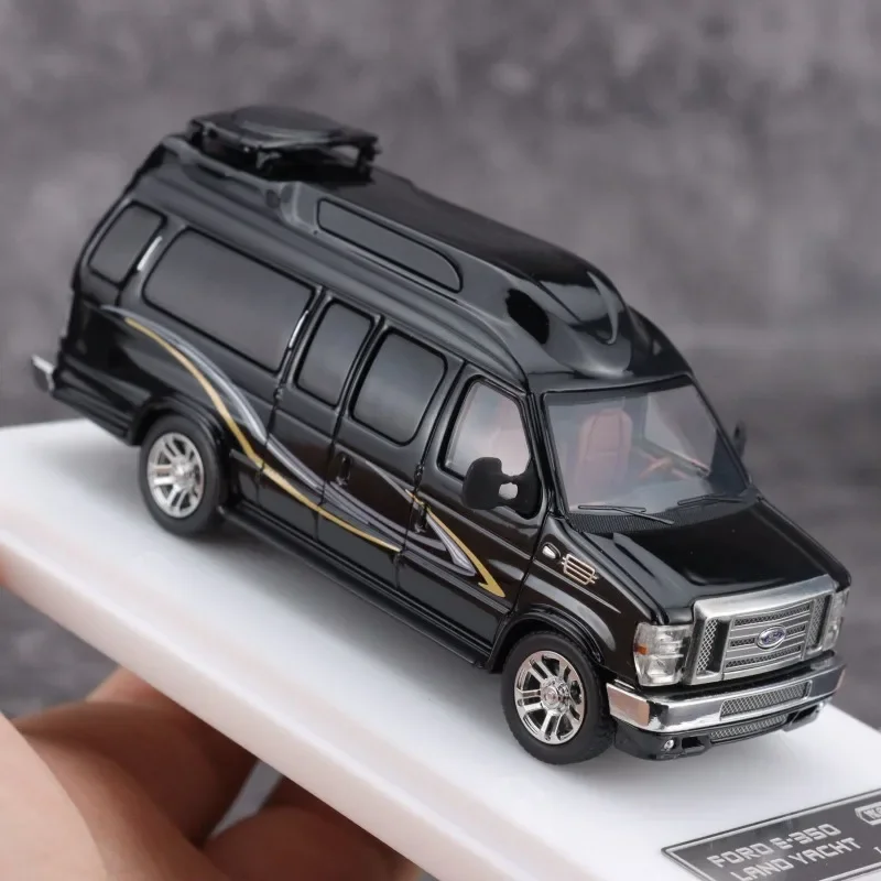 MK 1/64 Ford E350 APAxpo Legering Motorvoertuig Diecast Modellen Auto Speelgoed Collectie Jongen Kerstcadeaus