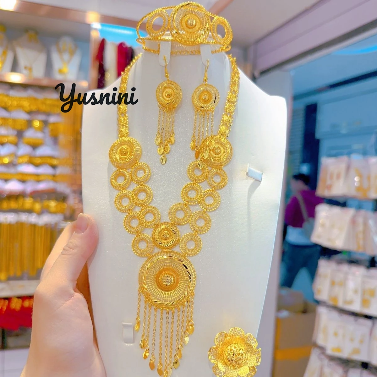 

Fashion Europe 24K Gold Plated High End Necklace Earrings Rings Bracelets Wedding Party Gifts Jewelry Set for Lovers DD11011