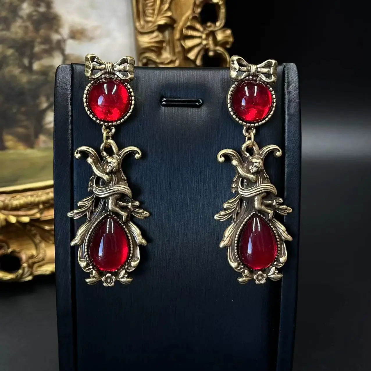 

Vintage Red Glass Earrings from Europe and America