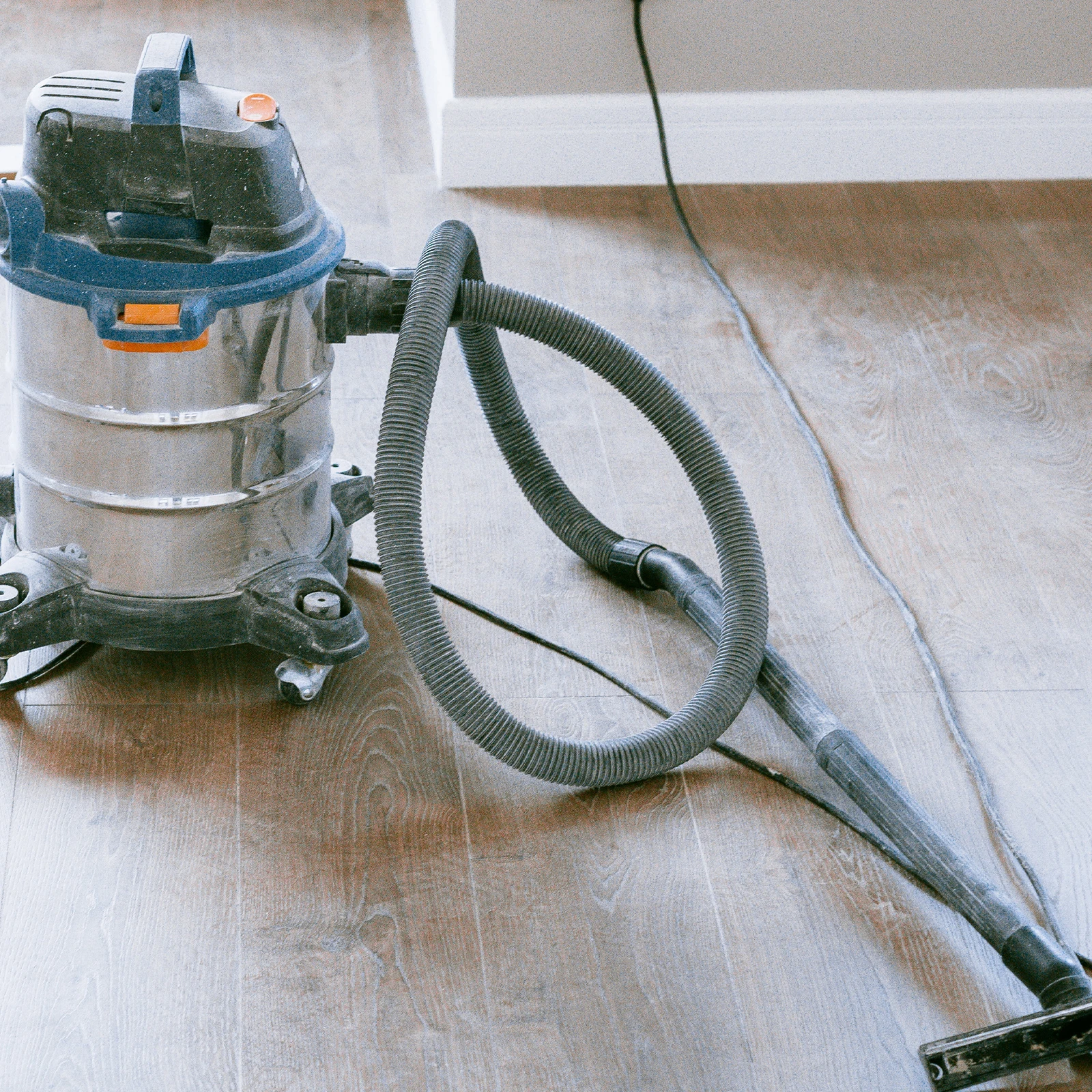 Accessorio flessibile per tubo flessibile per aspirapolvere da 32 mm, resistente, universale, adatto per modelli da 15 litri, 30 litri, con superiore per la polvere