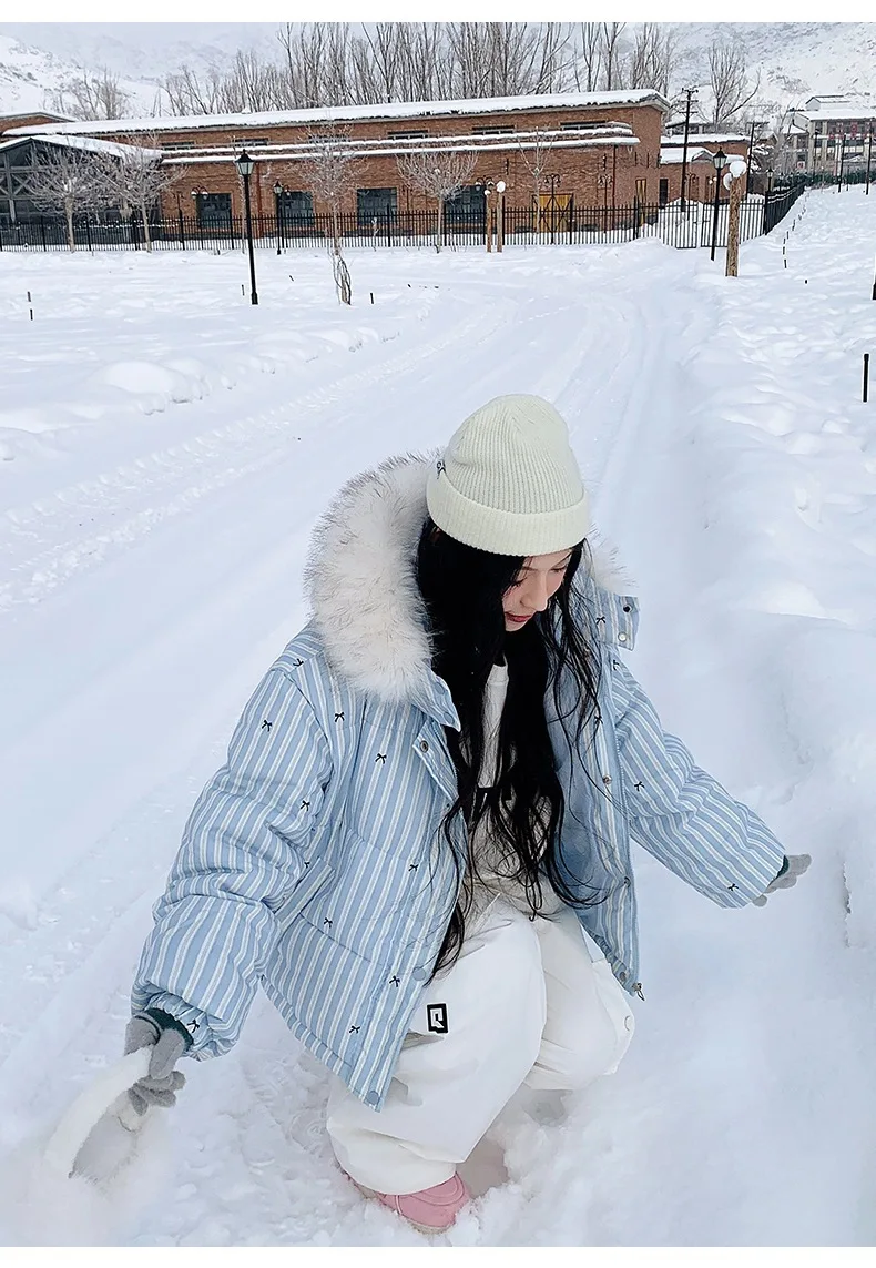 Korean Striped Bow Pattern Cropped Padded Jacket for Women Winter Hooded Coat with Faux Fur Collar Woman Sweet Thick Warm Parkas