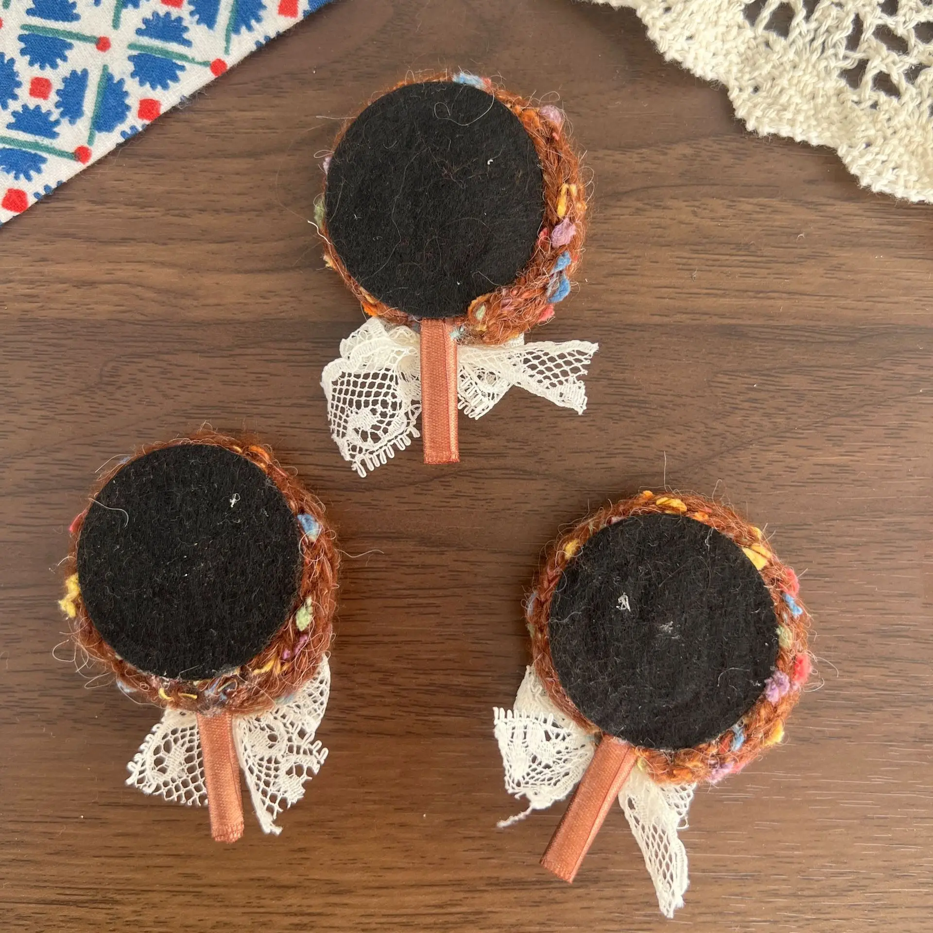Brooch Pin Handmade Woven Candy Lollipop Felt Colorful Small Lightweight DIY Decoration for Scarf Hat Bag Kids Women